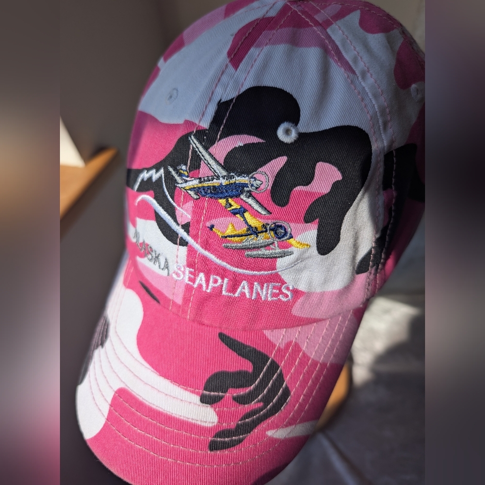 Alaska Seaplanes Beaver Float Plane And Caravan Pink White Camo NWOT Hat
